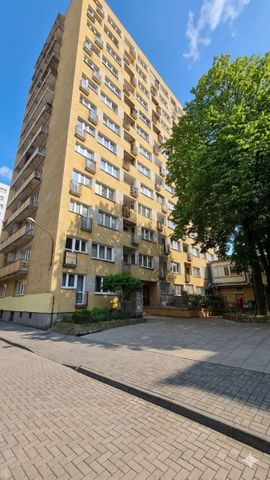 centrum, 3 pokoje, nieumeblowane, balkon 48.5 m² - Фото 4