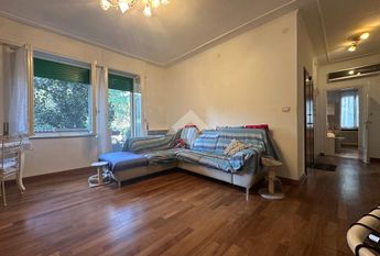 Porzione di trifamiliare in affitto