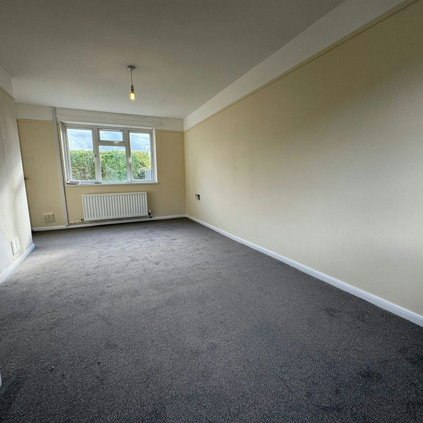 Alpine Close, Oakham, LE15 - Photo 1