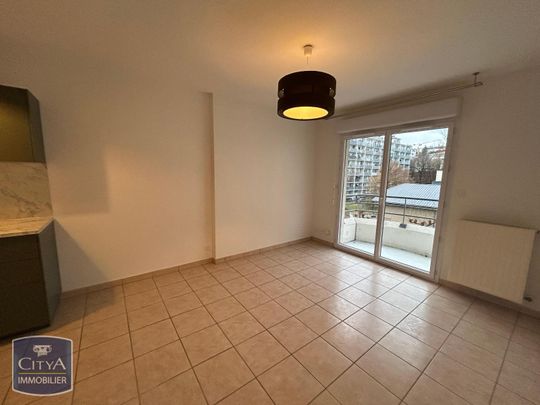 Location Appartement 2 pièces 31m² CHAMBERY 73000 - Photo 1