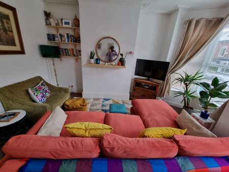 4 Bed Terraced House, Empire Road, S7 - Photo 4