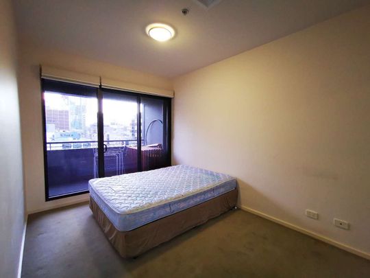 One Bedroom Furnished - Photo 1