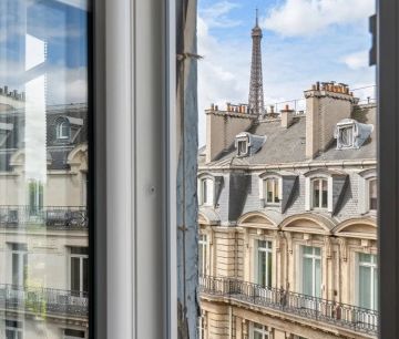 Appartement • Paris 16ème - Photo 1