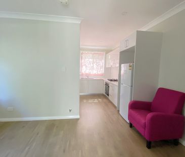 Kellyville - Photo 4