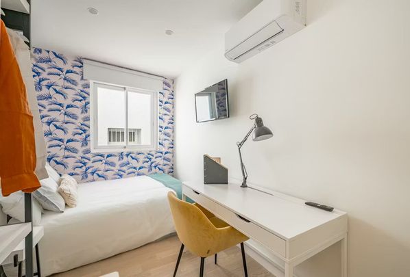 Calle San Juan, Málaga, Andalusia 29005 - Photo 1