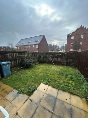 Lintott Gardens, Warrington, WA1 - Photo 3