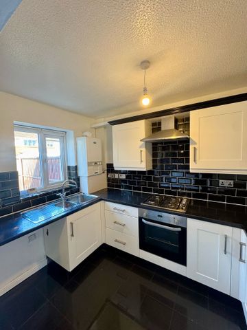 Carland Close, Fazakerley, Liverpool, L10 - Photo 5