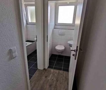 Endlich Zuhause! - schön geschnittene 2-Zi.-Whg. - Photo 4