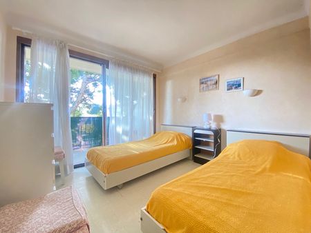 Location Appartement 2 pièces 47m² - Photo 3