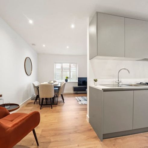 Kingsland High Street - Photo 1