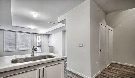 For Lease - 600 Alex Gardner Circle Unit# 111, Aurora, Ontario - Photo 4