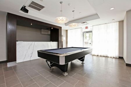 19 Brant St #904 - Photo 4