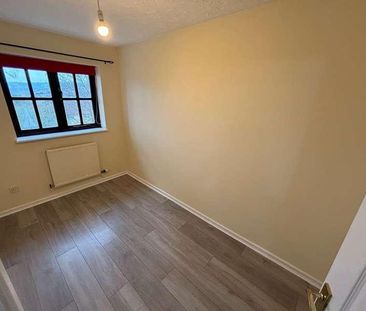 Clos Eileen Chilcott, Llansamlet, Swansea, SA7 - Photo 4