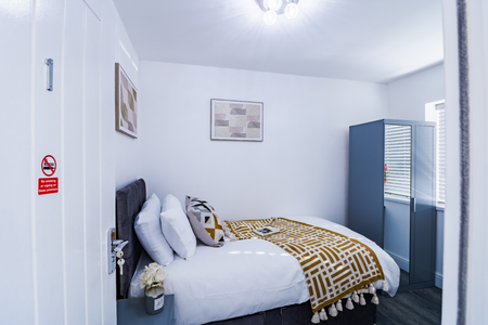 1 bedroom in a house share to rent - Photo 5