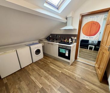 2 bedroom flat to rent - Photo 6