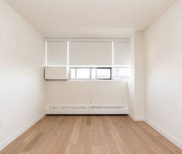730 St Clarens Avenue - Photo 5