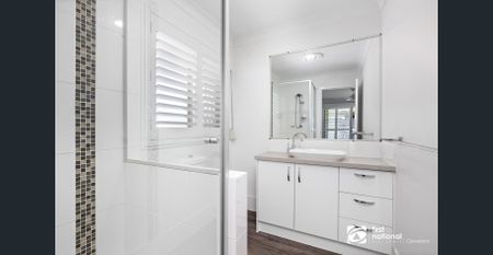 STUNNING LOW SET FAMILY HOME IN WELLINGTON POINT - 4 BEDROOMS + STUDY - Photo 2