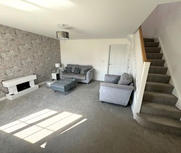 Rowan Avenue, Blackpool - Photo 2