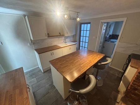 2 bedroom cottage to rent - Photo 5