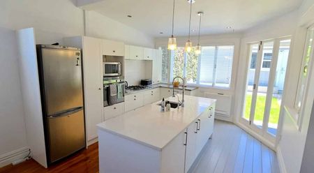 Stylish Character Home in Prime Location - Photo 3