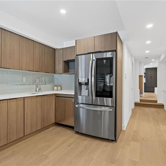 For Lease - 628 PARKVIEW Road, Westboro - Hampton Park, Ontario - Photo 1