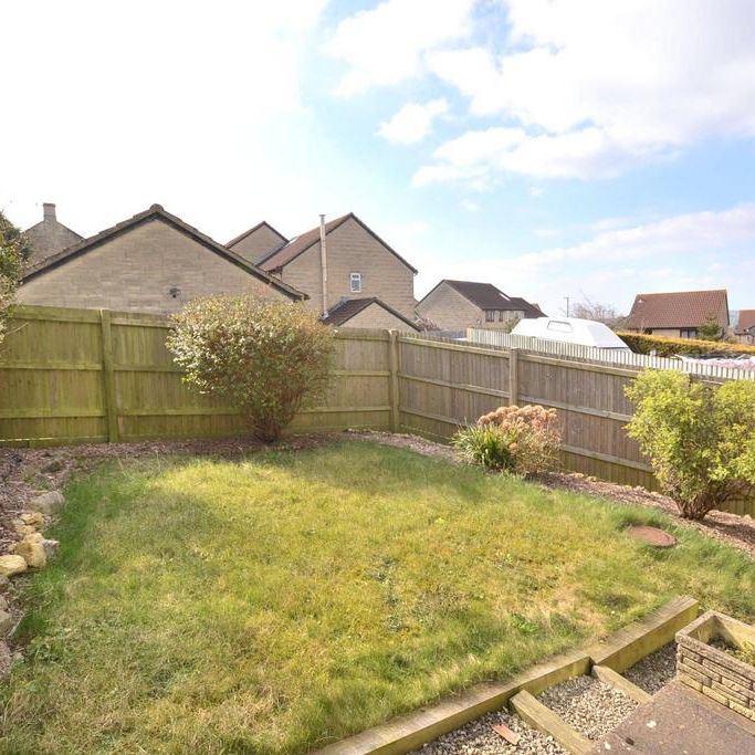 2 bedroom end of terrace house to rent - Photo 1