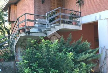 Casa indipendente in affitto