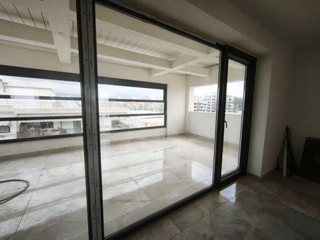 Studio/Γκαρσονιέρα για ενοικίαση Κέντρο (Χαριλάου) - Photo 4