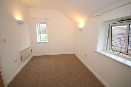 3 bedroom barn conversion to rent - Photo 3