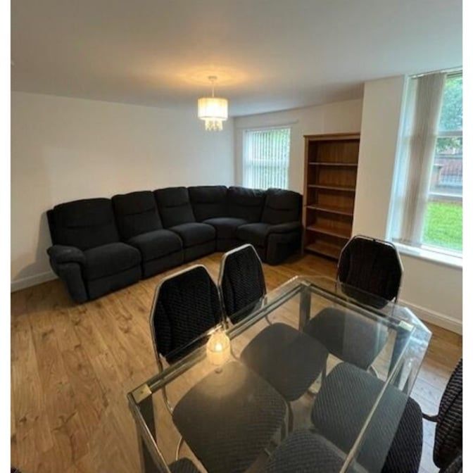 2 Bed Flat, Fitzwilliam Court, M14 - Photo 1