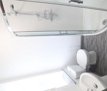 London Road, Newcastle-under-Lyme, ST5 - Photo 3