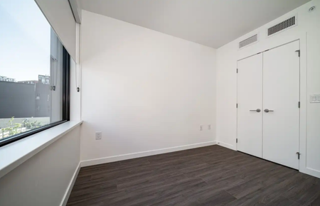 #512 210 East 5th Ave, Vancouver BC V5T oK1 - Photo 3