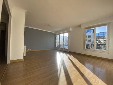 Location Appartement 3 pièces 77m² ROUEN 76000 - Photo 4