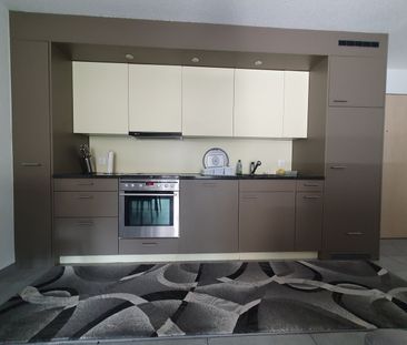Helle 4.5-Zimmerwohnung mit Aussicht - Photo 3