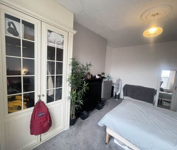 Haddon Road (Room 3), Burley, Leeds - Photo 3