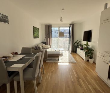 Moderne 2 Zi -Wohnung mit großzügiger Loggia - nahe Milleniumcity (... - Photo 1