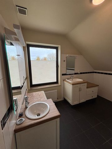 Ruim en lichtrijk duplex appartement met 3 slaapkamers en garage - Foto 5