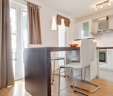 Bright, furnished 2-room apartment in good area for rent - Photo 6