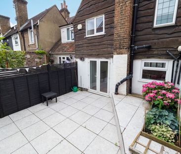 2 bedroom mid terraced house to rent, - Photo 6