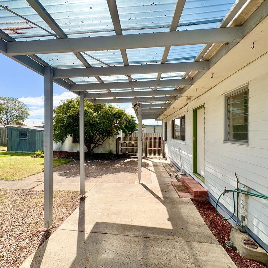 Spacious Family Living in a Prime Belmont Location - Photo 1