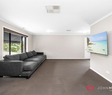 Designed for family functionality! - Photo 3