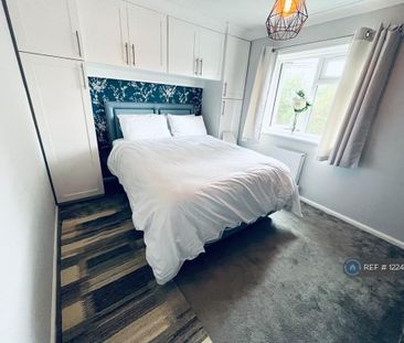 3 bedroom terraced house to rent - Photo 5