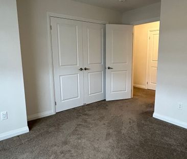 For Lease - 11 Federica Crescent, Wasaga Beach, Ontario - Photo 6