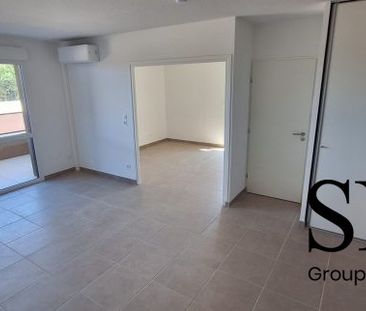 T1 BIS AVEC TERRASSE ET PARKING - Photo 3