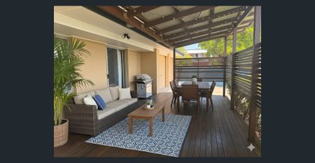 Beautiful spacious family home - Photo 4