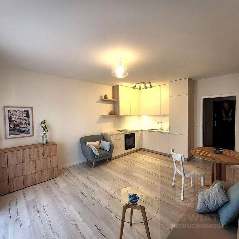 Wynajmę kawalerkę z balkonem i miejscem postojowym - Photo 1