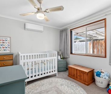 Solar Powered - Immaculately Presented - Family Home - Photo 4