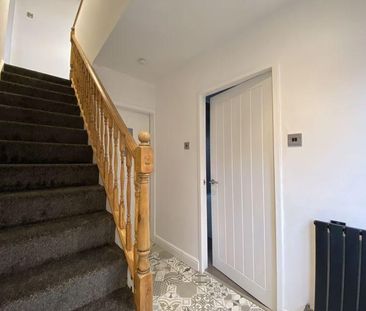 3 bedroom semi-detached house to rent - Photo 5