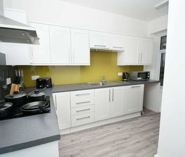 Room , Lune Street - Photo 3