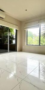 COMFORT & LOCATION - Photo 4